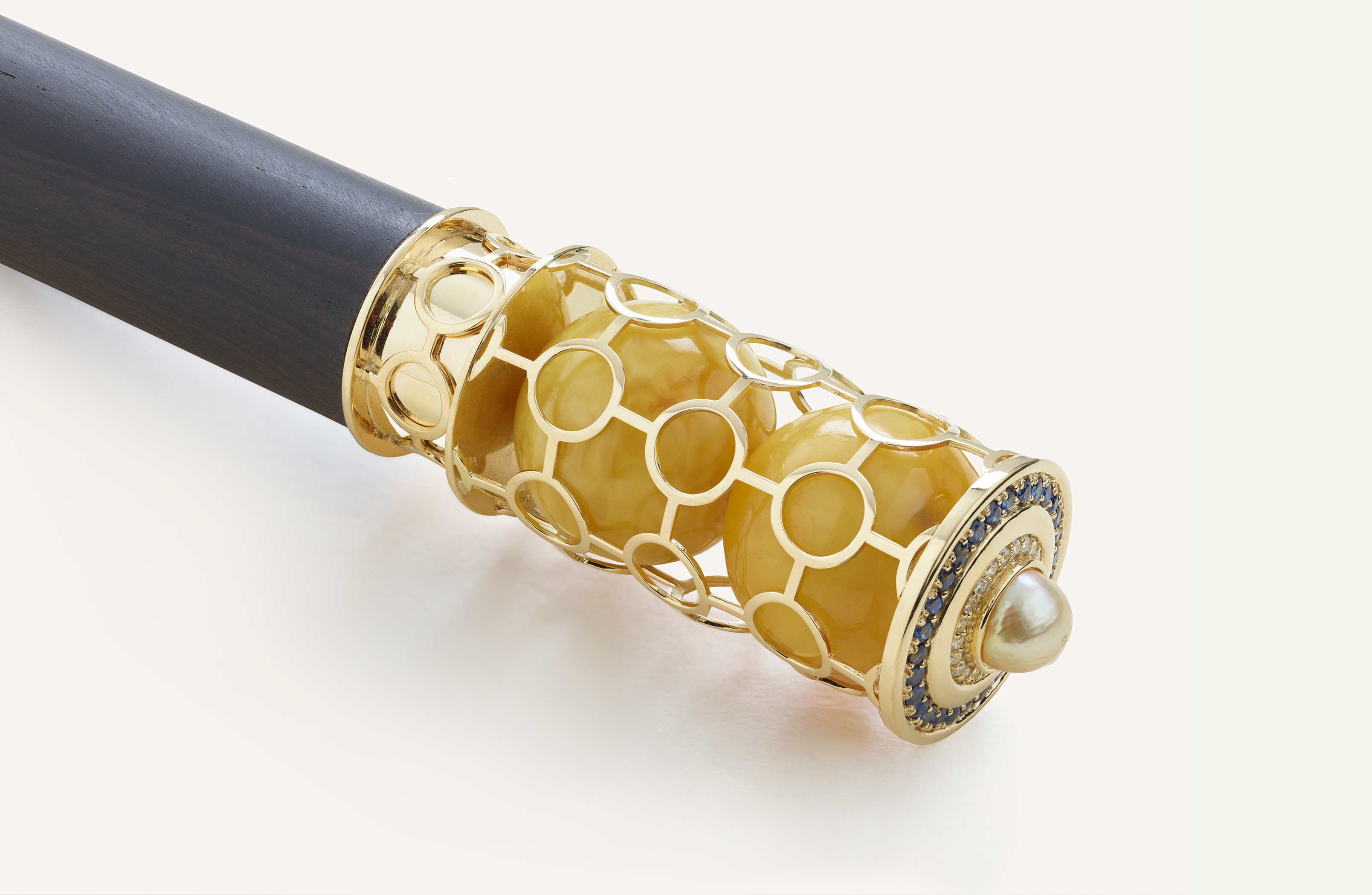 قصب المشي كهرمان